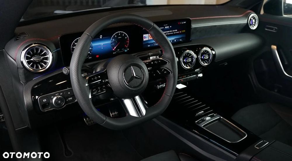 Mercedes-Benz CLA 200 AMG Line 7G-DCT - 4