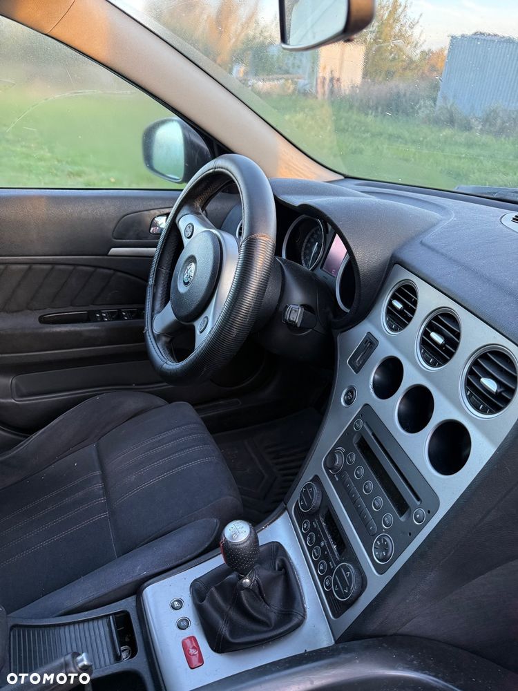 Alfa Romeo 159 1.9JTDM ti - 8