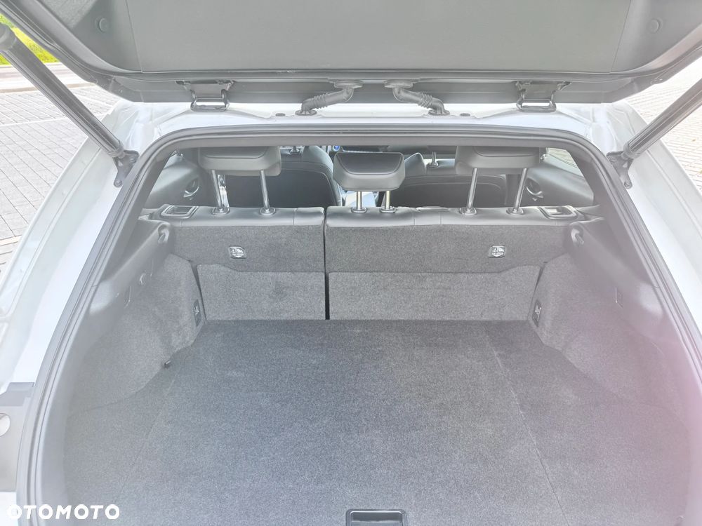 Lexus UX - 22