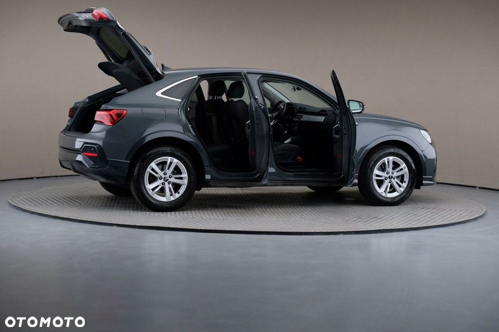 Audi Q3 Sportback - 6