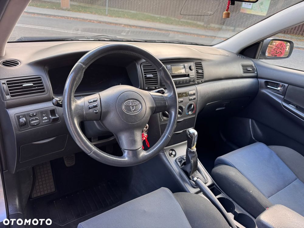 Toyota Corolla - 7