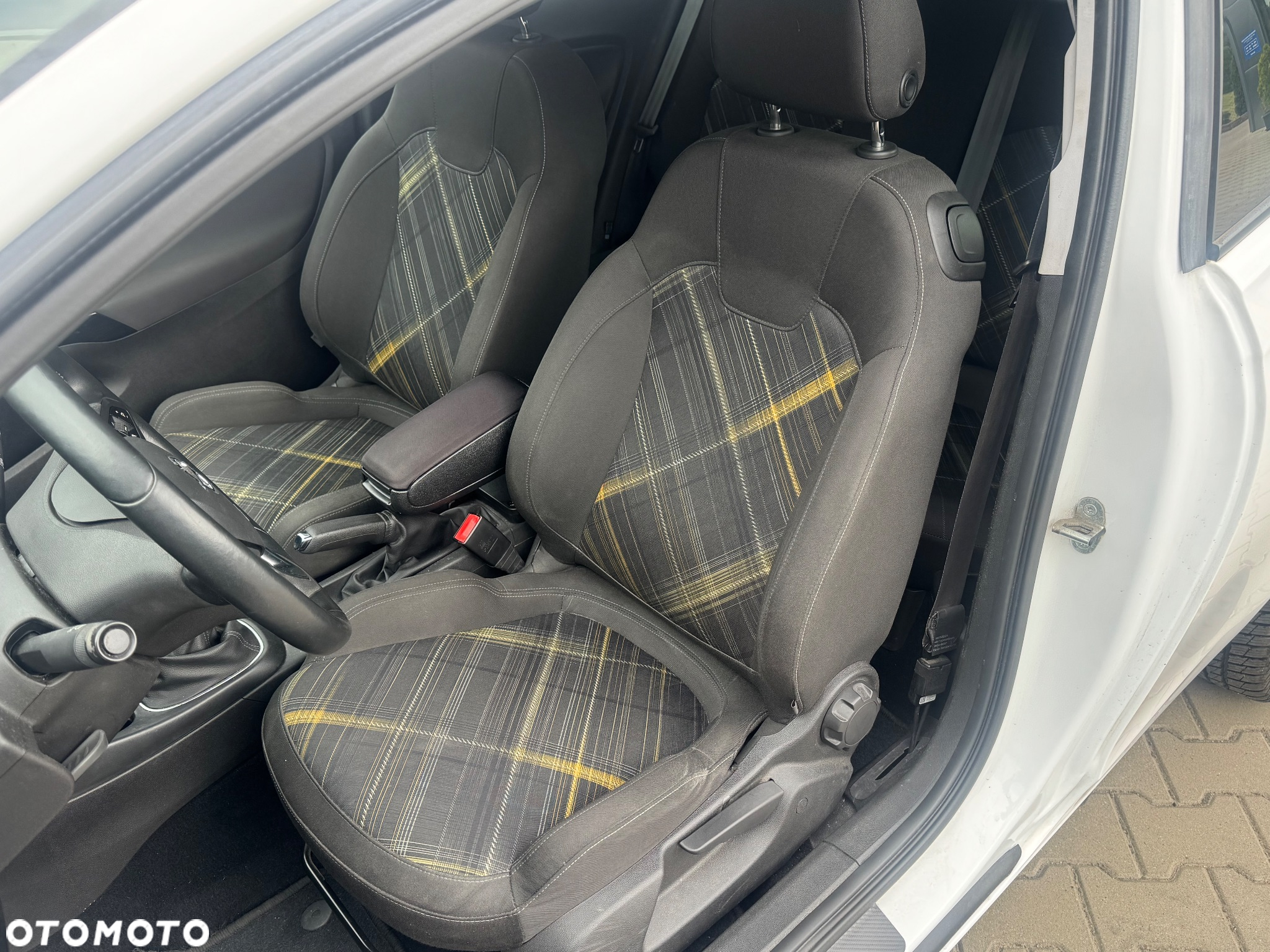 Opel Corsa 1.4 Turbo Start/Stop - 10