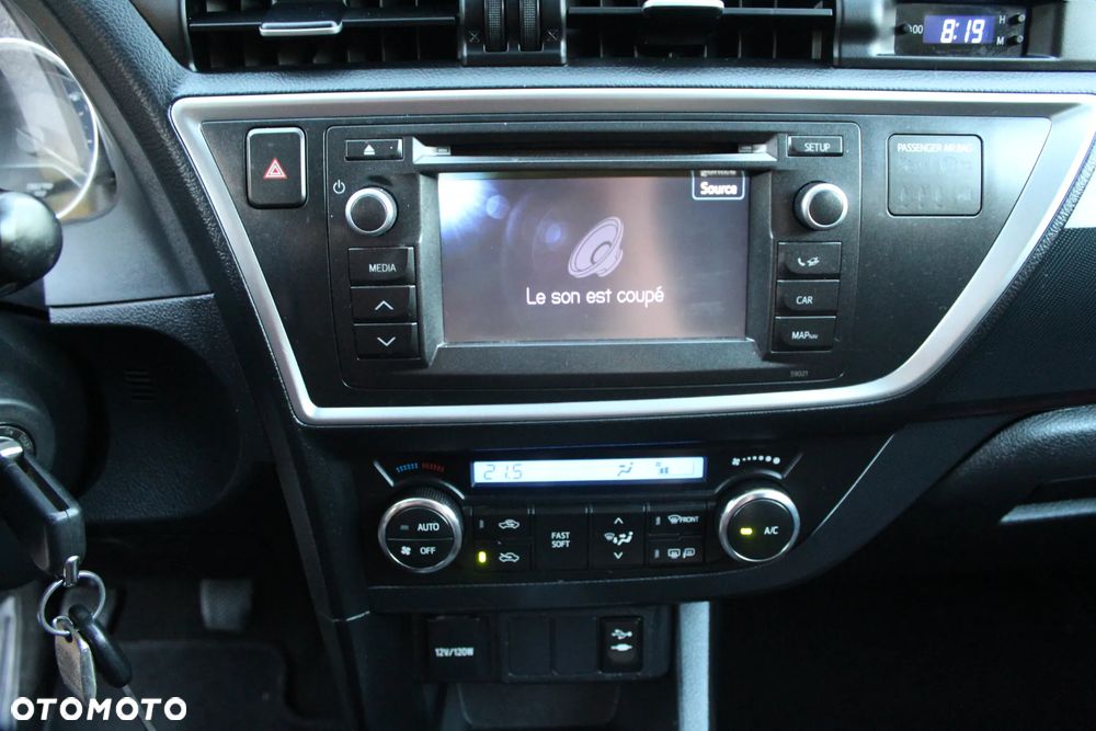 Toyota Auris 1.4 D-4D Life - 28
