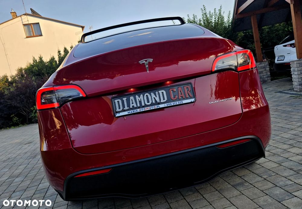 Tesla Model Y Long Range Dual Motor AWD - 18