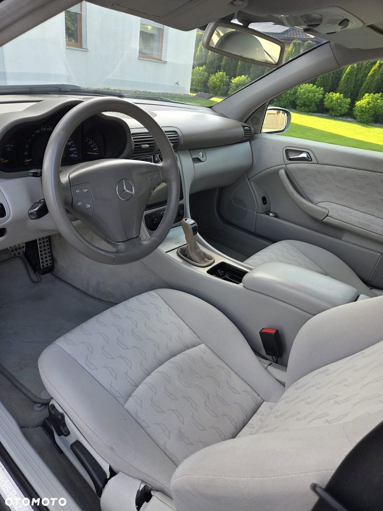Mercedes-Benz Klasa C 180 Kompressor Sportcoupe - 10