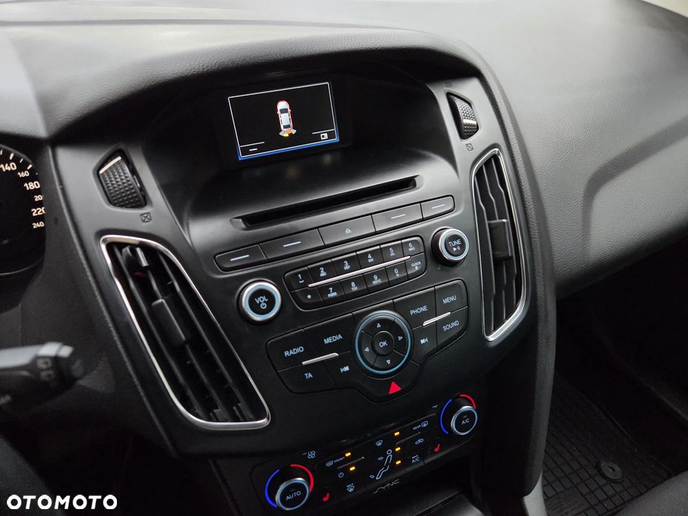 Ford Focus 1.6 Titanium - 19