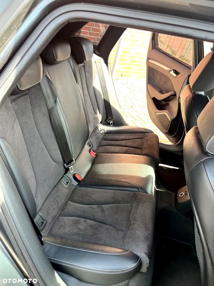 Audi A3 Sportback 2.0 TDI (clean diesel) quattro S tronic S line Sportpaket - 9