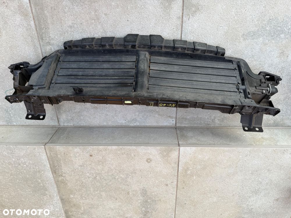 Roleta kierownica powietrza Volvo XC 60 II 31425365