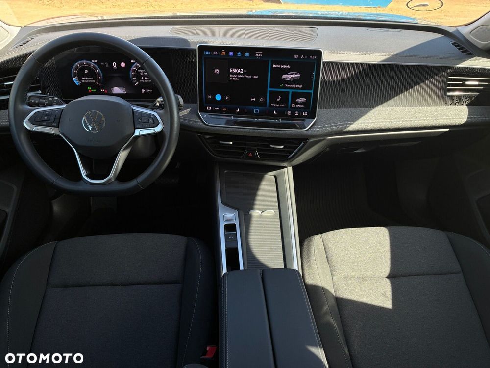 Volkswagen Passat - 11