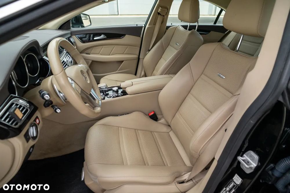 Mercedes-Benz CLS 63 AMG AMG SPEEDSHIFT MCT - 21
