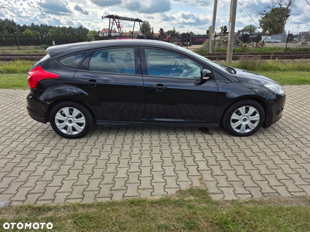 Ford Focus 1.6 Trend - 9