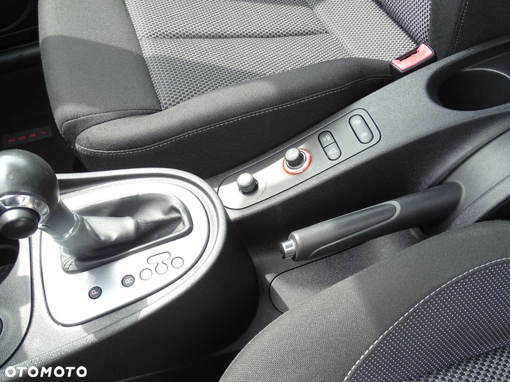 Seat Leon 1.8 TSI Style DSG - 24
