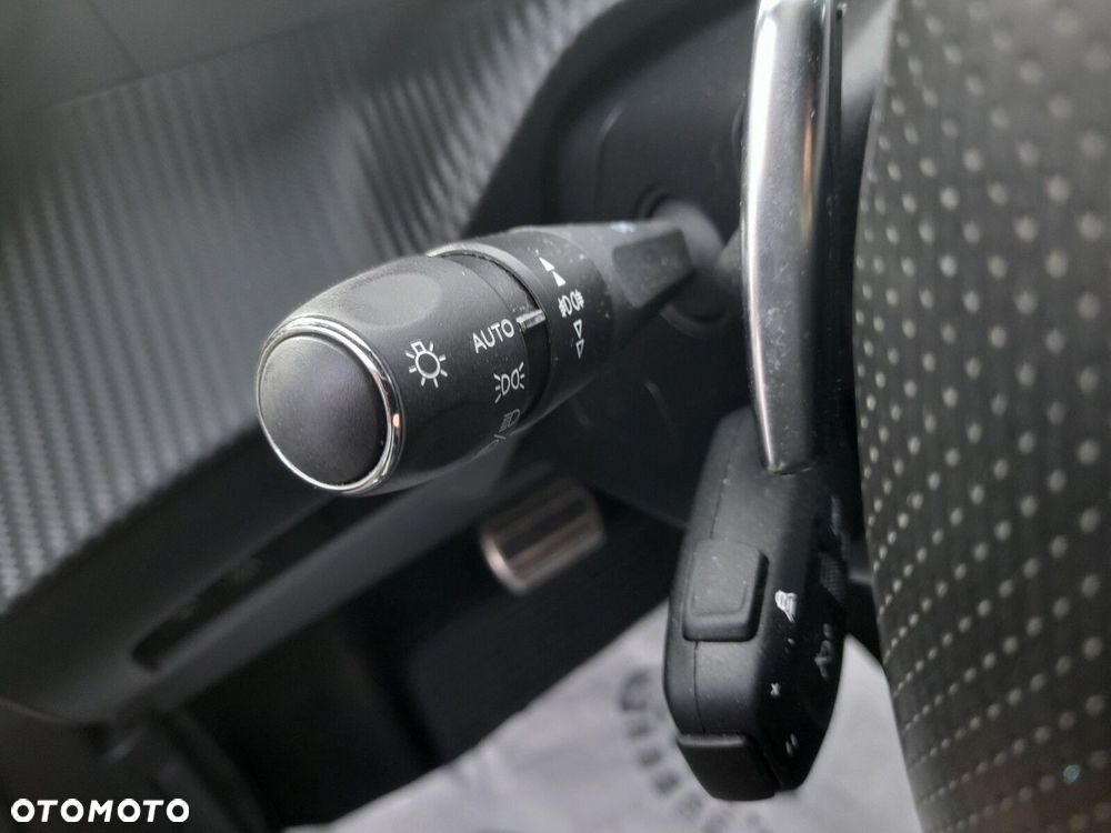 Peugeot 2008 1.2 PureTech GT S&S EAT8 - 15