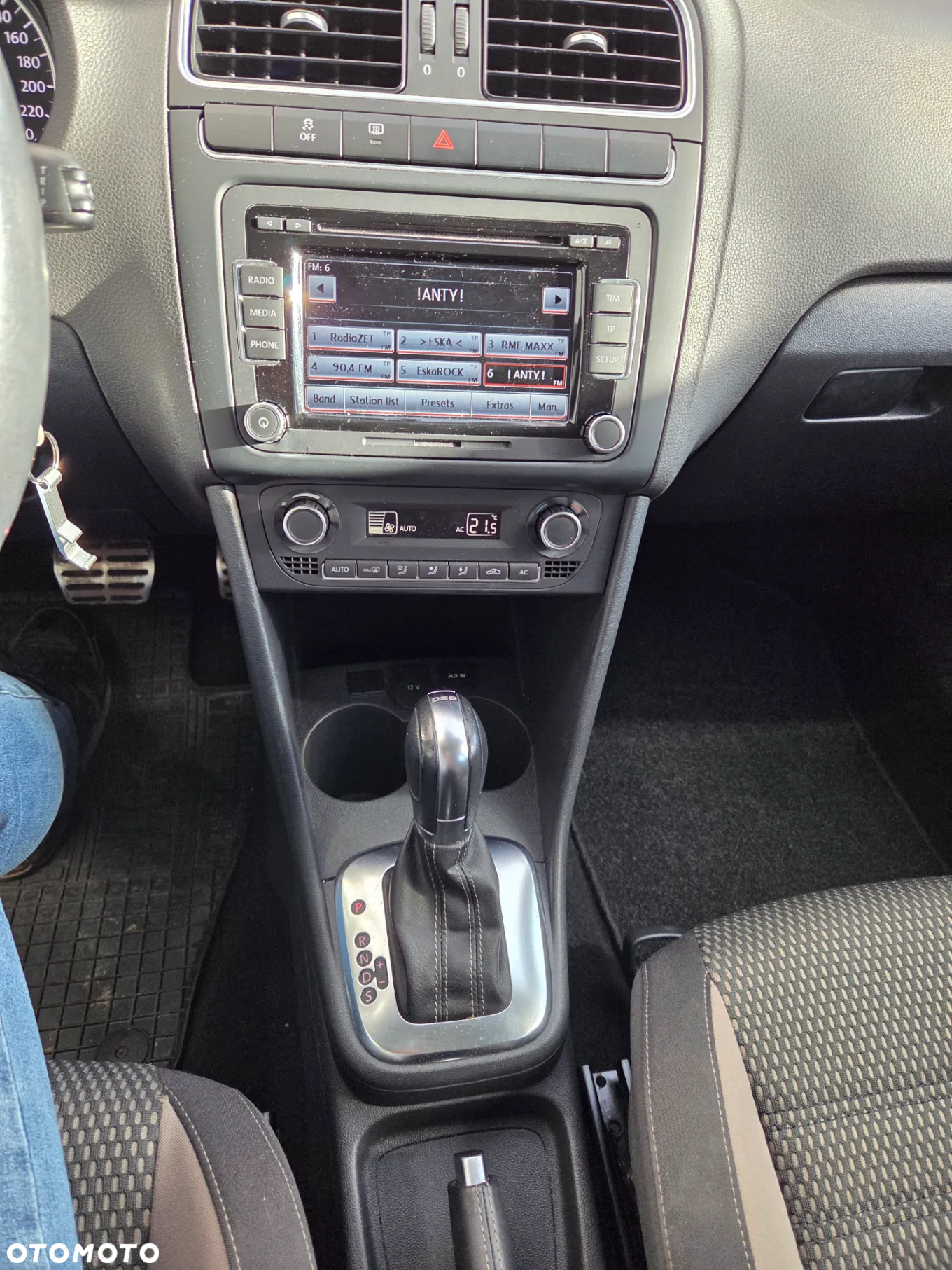 Volkswagen Polo 1.2 TSI Highline DSG - 7