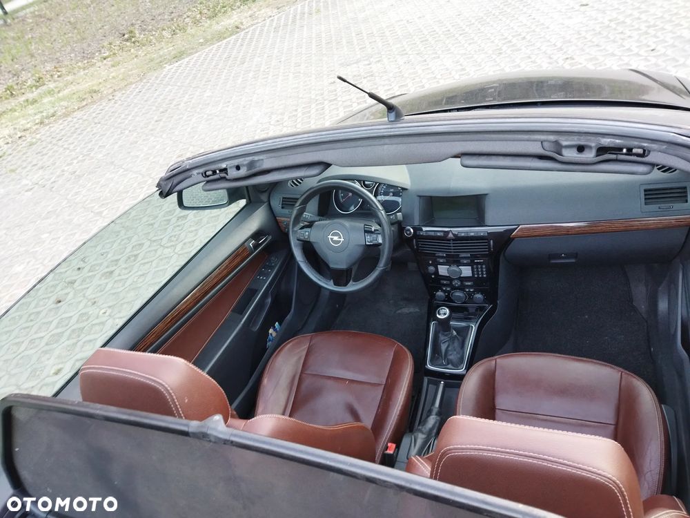Opel Astra 1.8 Edition 111 Jahre - 18
