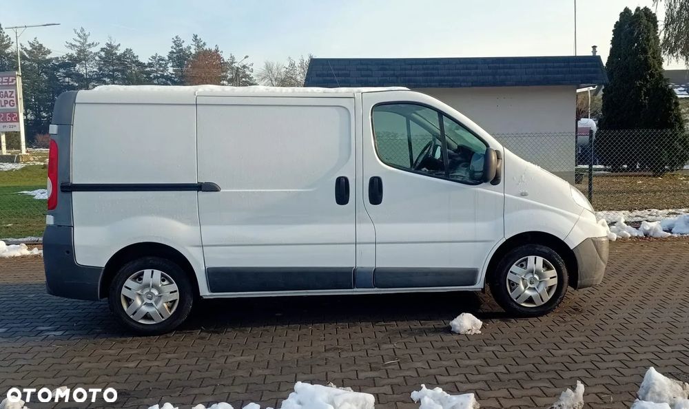 Renault Trafic - 8