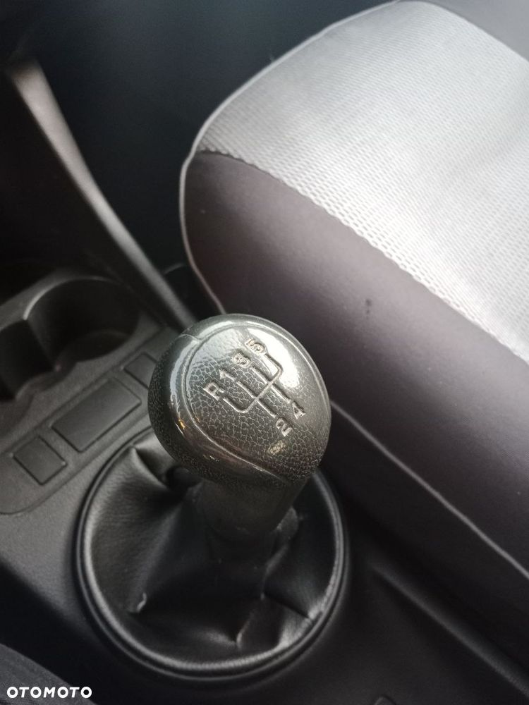 Skoda Fabia - 10