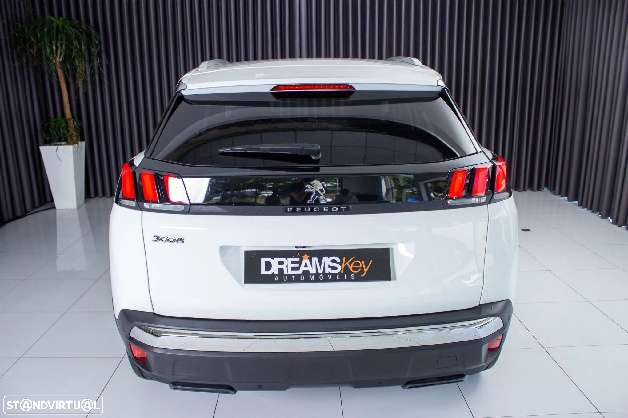 Peugeot 3008 1.2 PureTech Allure EAT8 - 22