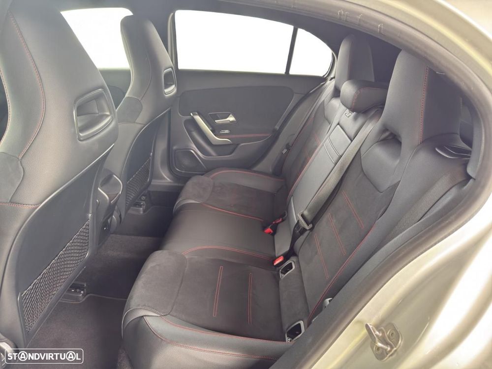 Mercedes-Benz A 250 e 8G-DCT AMG Line Advanced Plus - 13