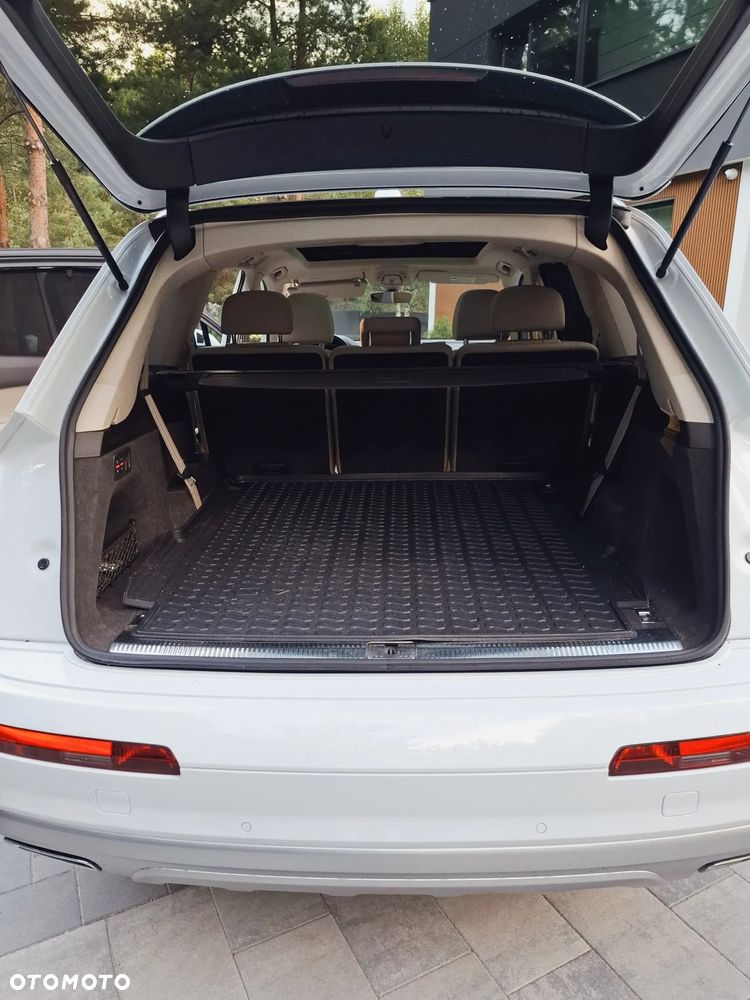 Audi Q7 3.0 TFSI Quattro Tiptronic - 28