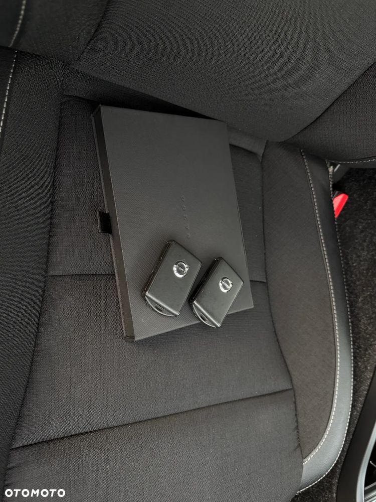 Volvo XC 40 D3 AWD Momentum Pro - 31