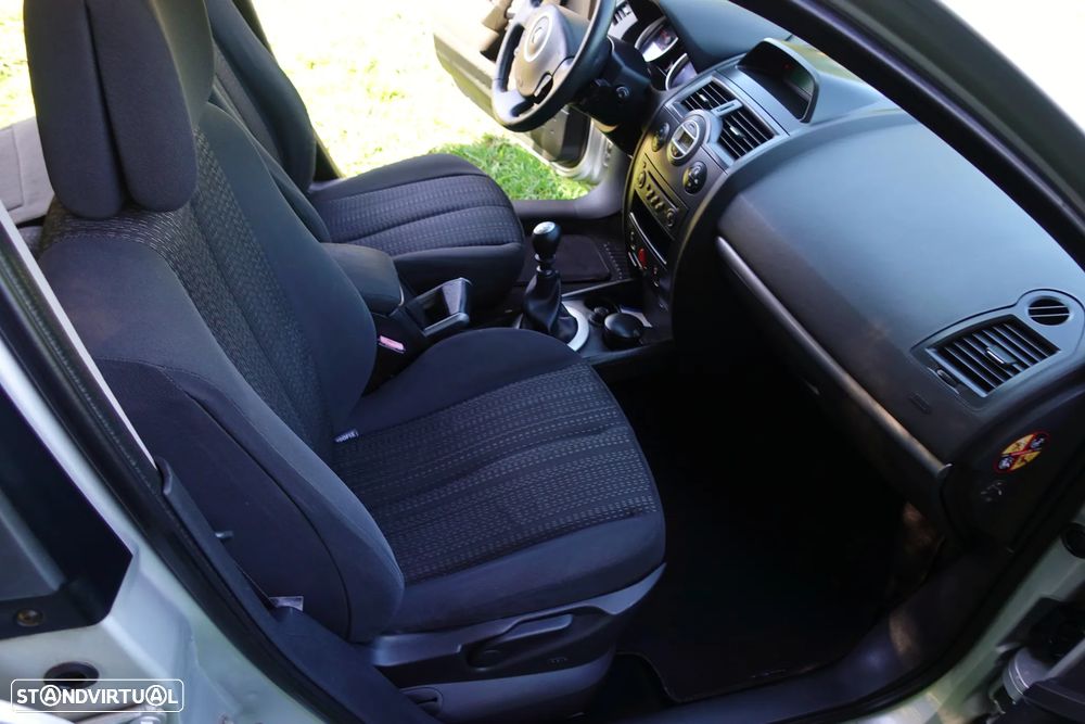 Renault Mégane Break 1.5 dCi Dynamique S - 24