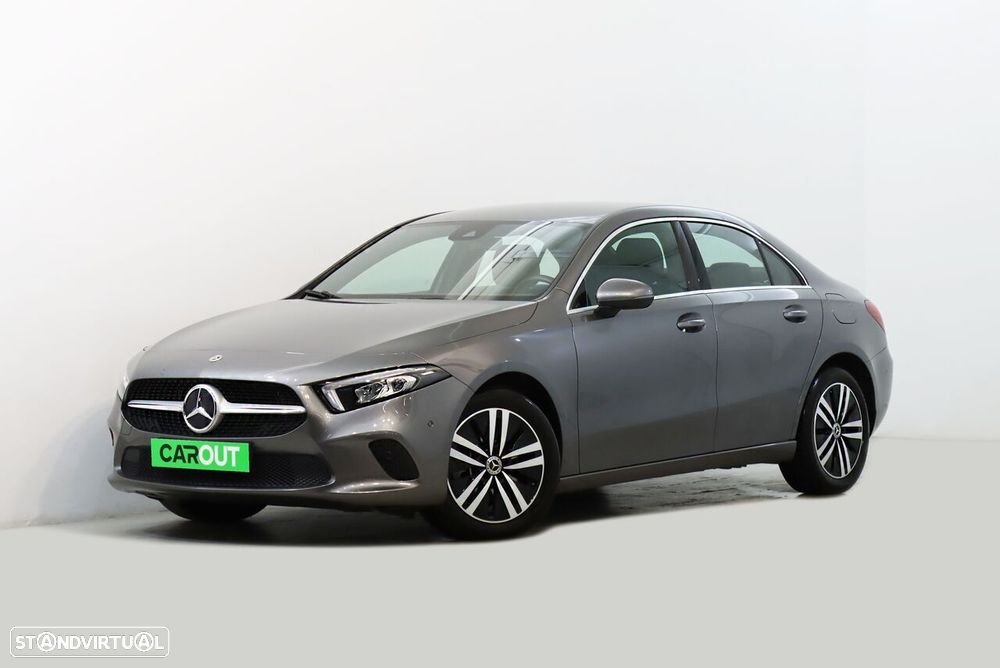 Mercedes-Benz A 250 Limousine - 1