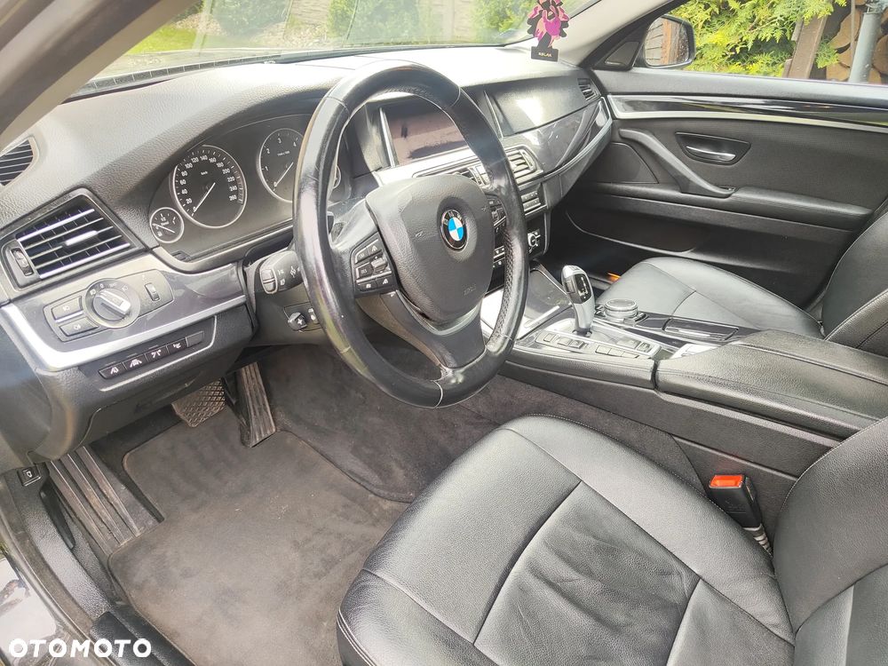 BMW Seria 5 530d xDrive Modern Line - 4