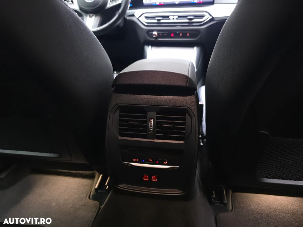 BMW Seria 3 320e Aut. M Sport - 28