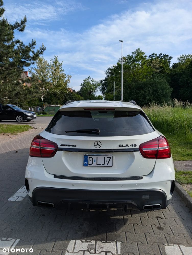 Mercedes-Benz GLA AMG 45 4Matic AMG Speedshift 7G-DCT - 10