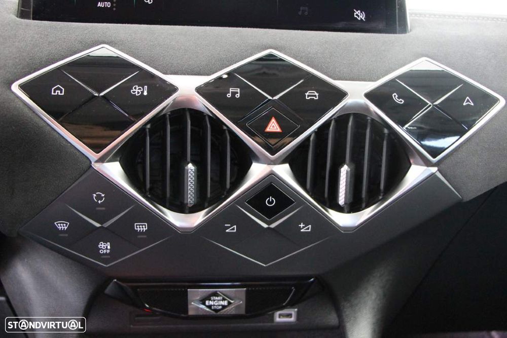DS DS3 E-Tense Performance Line - 21