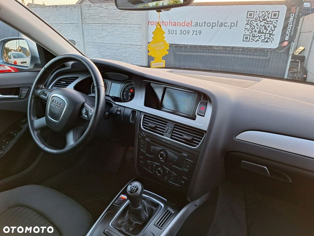 Audi A4 Avant 1.8 TFSI Ambiente - 22