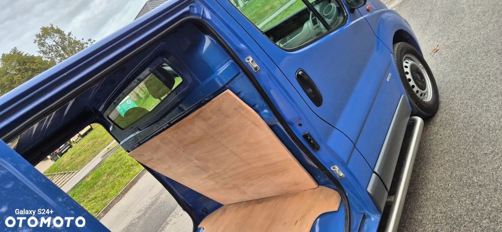 Opel Vivaro - 26