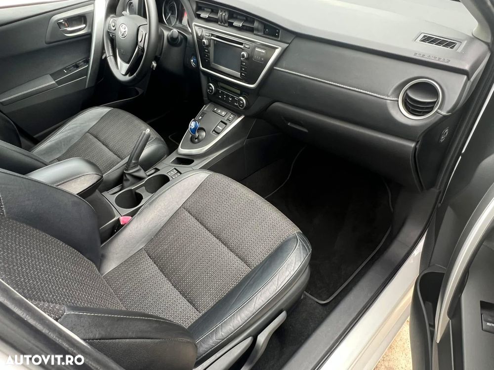 Toyota Auris 1.8 L VVT-i TS Hybrid Luna - 6