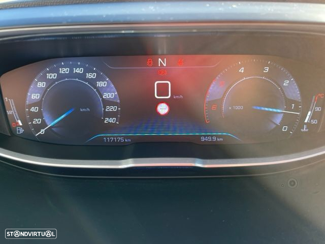 Peugeot 3008 BlueHDi 120 EAT6 Stop & Start Active - 11