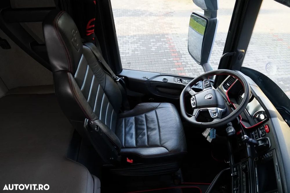 Scania S 580 / V8 / EDIȚIE LIMITATĂ ORIGINALĂ / NR. 010 / RETARDER / I-PARK COOL / AER COMPLET MATIC / PIELE / EXPRESS / - 26
