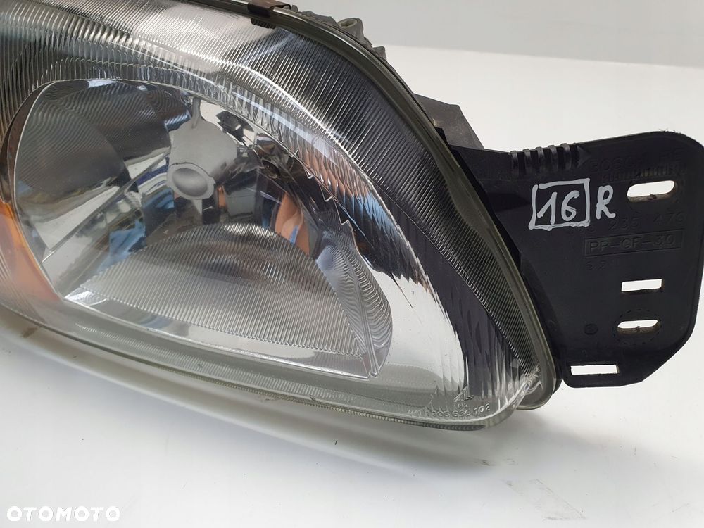 LAMPA Ford Fiesta Mk4 Mk5 lift PRAWY PRZÓD prawa przednia pasażera Europa - 3