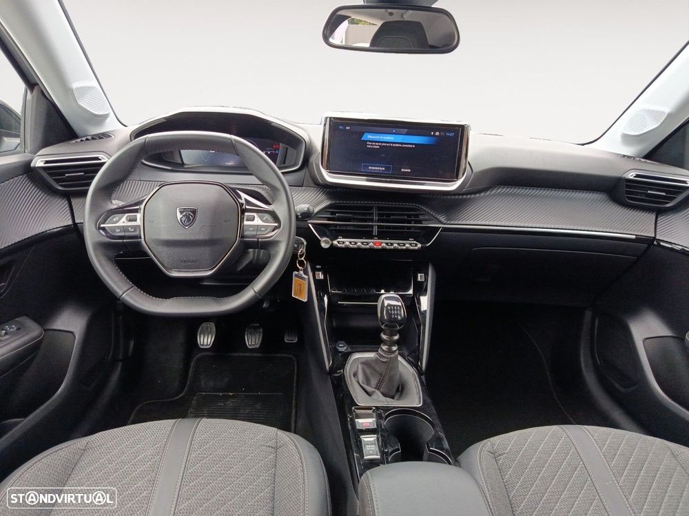 Peugeot 208 1.2 PureTech Allure — fotografia 10