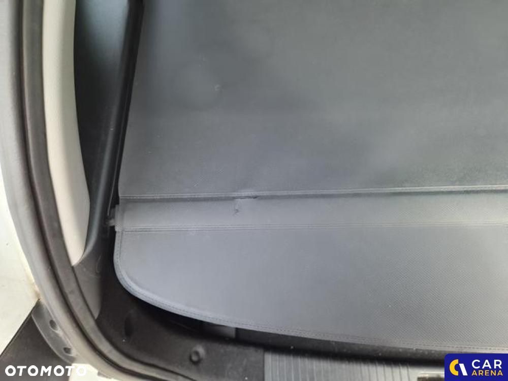 Kia Ceed - 38