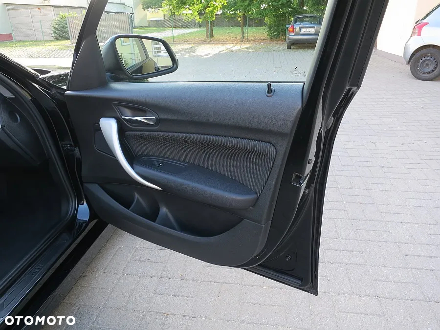 BMW Seria 1 118d - 27