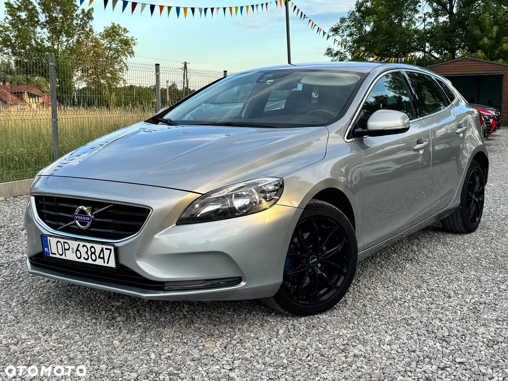 Volvo V40 D2 Momentum - 16