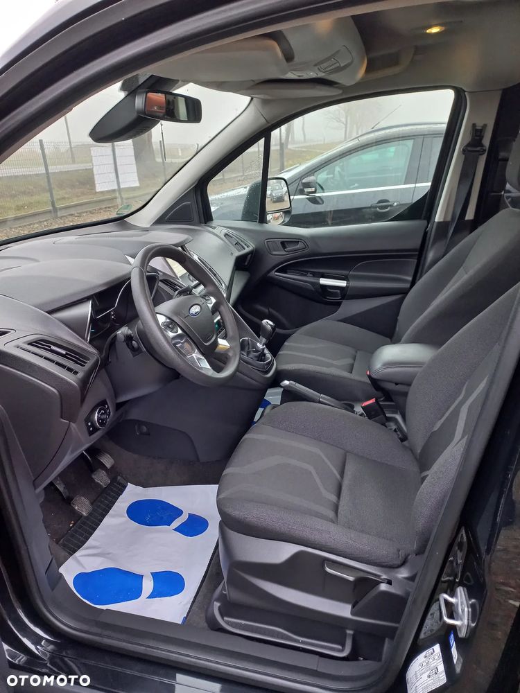 Ford Tourneo Connect - 11
