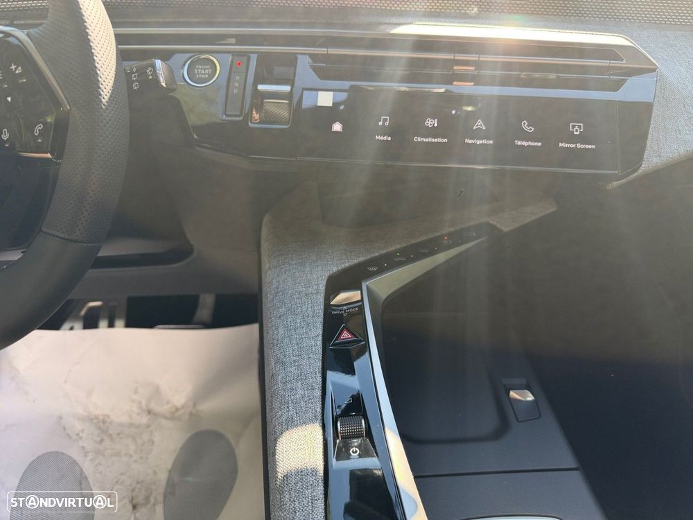Peugeot E-5008 97 kWh Long Range GT - 11