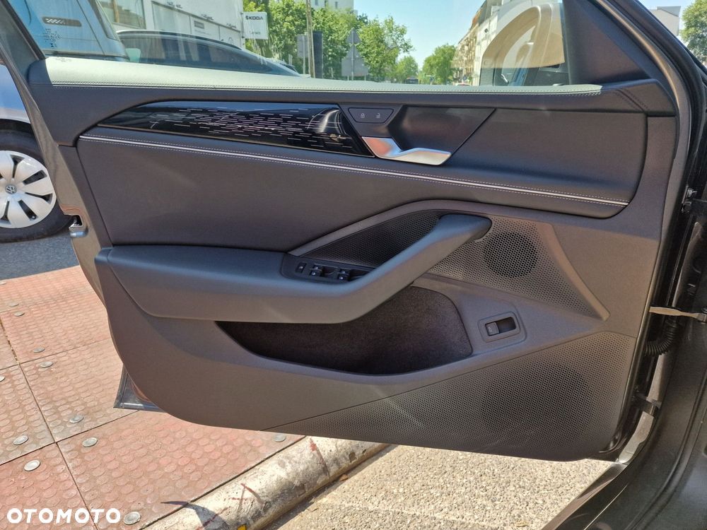 Volkswagen Passat Variant 1.5 TSI ACT mHEV Business DSG - 9