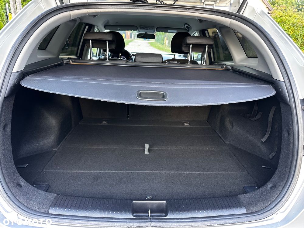 Kia Ceed 1.6 GDI Fifa World Cup Edition - 25