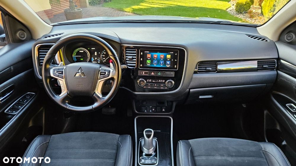 Mitsubishi Outlander - 18