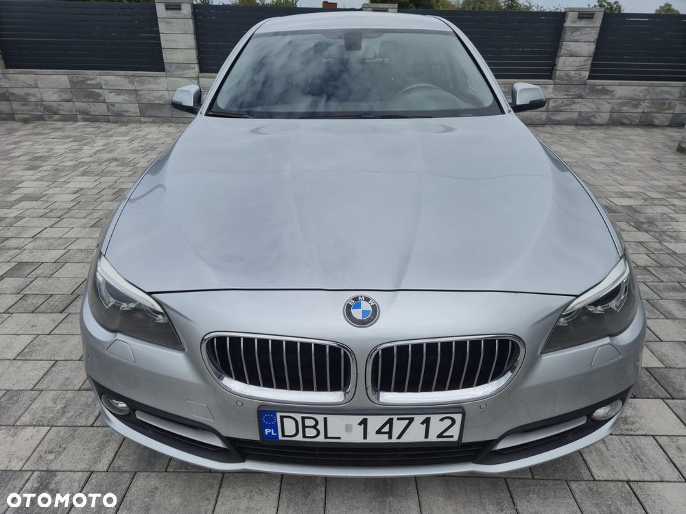 BMW Seria 5 525d xDrive Luxury Line - 3