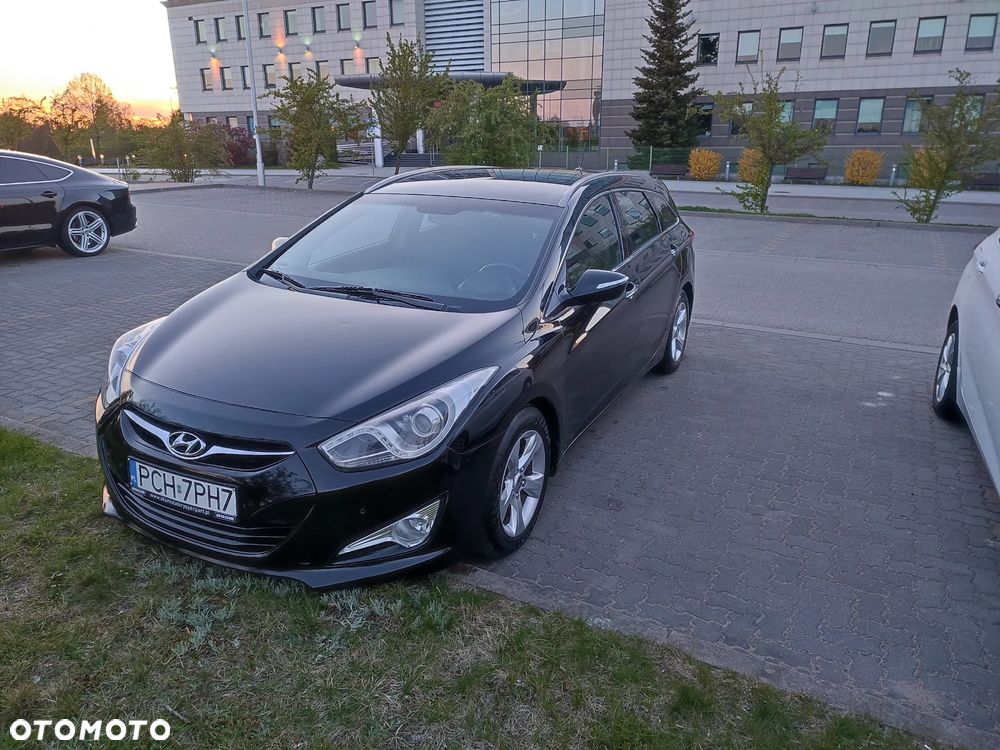 Hyundai i40 Kombi 1.7 CRDi DCT Premium - 11