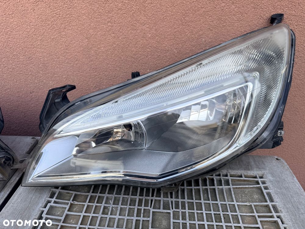 Lampa przednia OPEL ASTRA J IV 4 ZWYKŁE KOMPLET EUROPA ORYGINALNE HELLA - 3