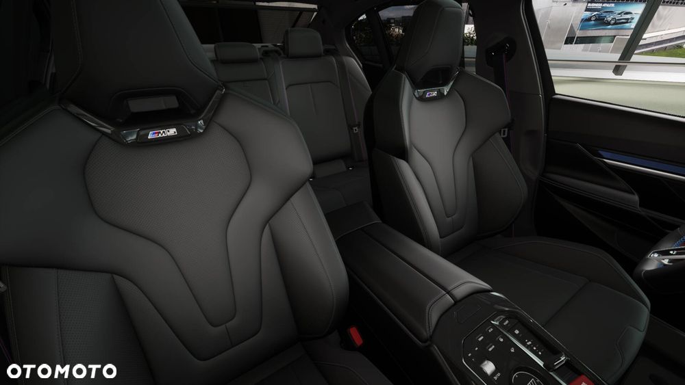 BMW M5 xDrive - 30